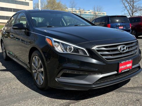 Used 2016 Hyundai Sonata Limited w/ Option Group 04 FWD image 12
