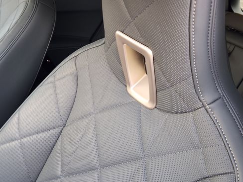 Used 2023 BMW iX M60 image 15