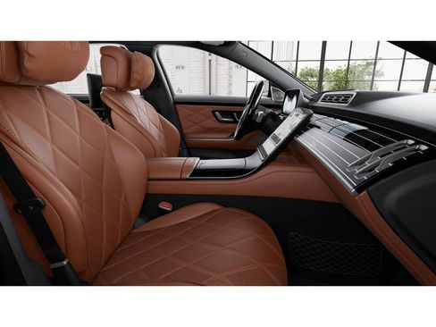 New 2026 Mercedes-Benz Maybach S 580 4MATIC image 4