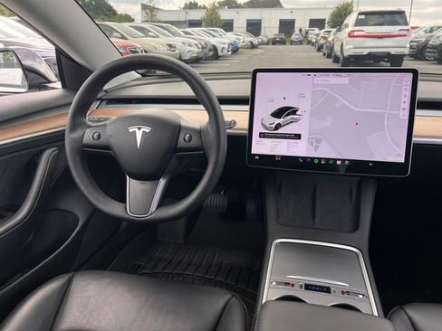 Used 2021 Tesla Model 3 Standard Range Plus RWD image 15