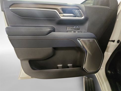 Certified 2025 Chevrolet Silverado 1500 High Country image 13