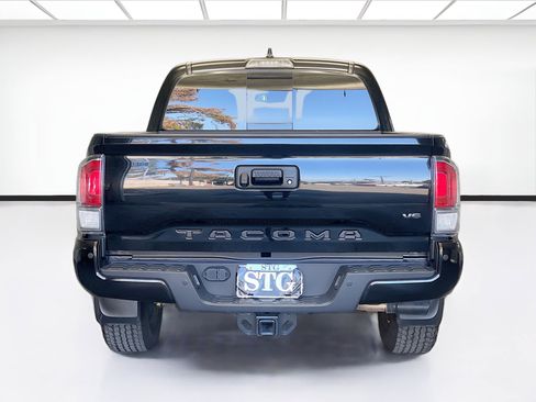 Used 2021 Toyota Tacoma TRD Off-Road image 5