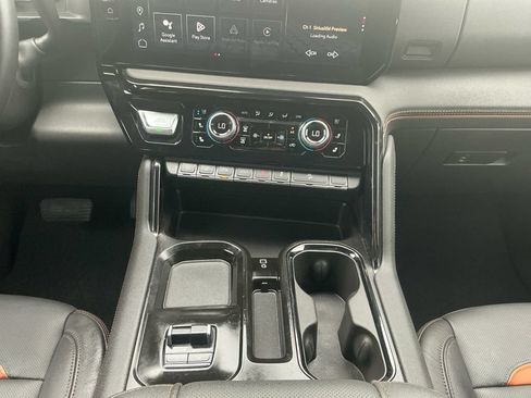 Used 2024 GMC Sierra 2500 AT4 w/ AT4 Premium Plus Package AWD/4WD image 20