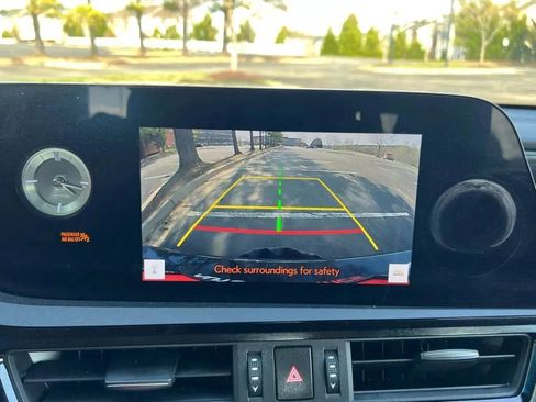Used 2023 Lexus ES 350 w/ Accessory Package (Z1) FWD image 41
