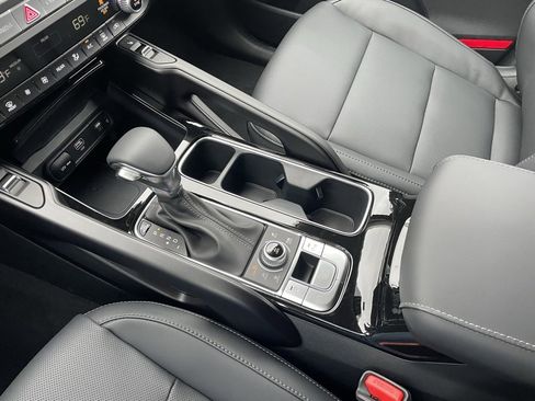 New 2025 Kia Telluride S image 21