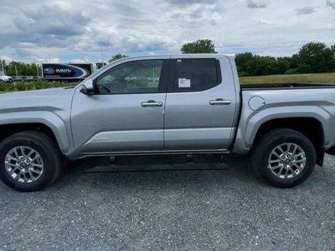 New 2026 Toyota Tacoma Limited AWD/4WD image 5