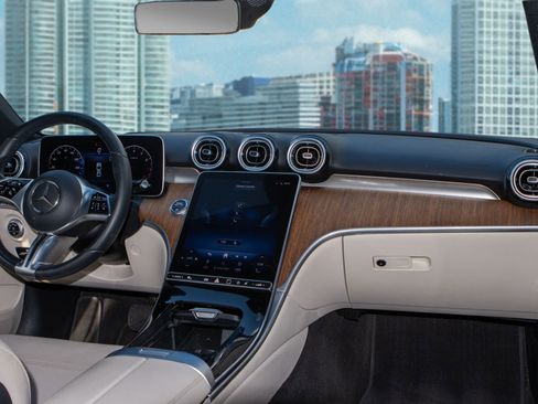 Used 2022 Mercedes-Benz C 300 Sedan w/ Exclusive Trim Package image 21