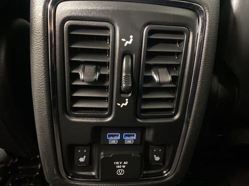 Used 2018 Jeep Grand Cherokee Limited AWD/4WD image 25