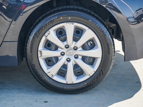 Certified 2023 Toyota Corolla LE image 6