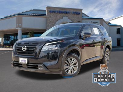 Used 2022 Nissan Pathfinder SV w/ SV Black Package