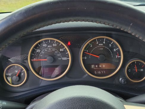 Used 2014 Jeep Wrangler Unlimited Sahara image 27