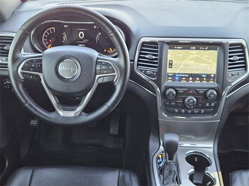Used 2018 Jeep Grand Cherokee Limited image 26
