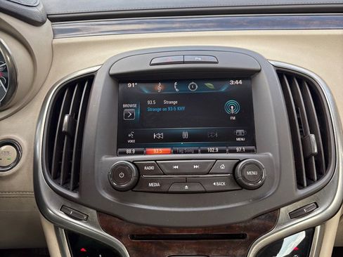 Used 2014 Buick LaCrosse Leather image 18