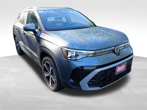 New 2026 Volkswagen Taos SEL AWD/4WD image 7
