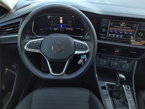 Certified 2024 Volkswagen Jetta S image 11
