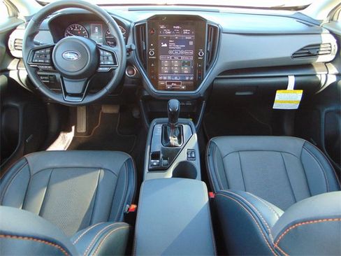 Certified 2025 Subaru Crosstrek 2.5i Limited w/ Crosstrek Mirror Package image 23