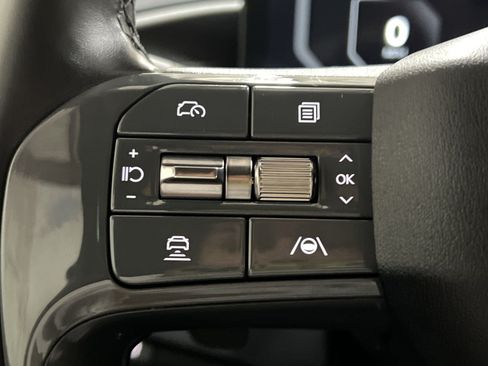 Used 2024 Kia EV9 Wind AWD/4WD image 29