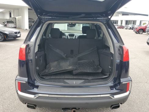 Used 2017 GMC Terrain SLE w/ Technology Package AWD/4WD image 9