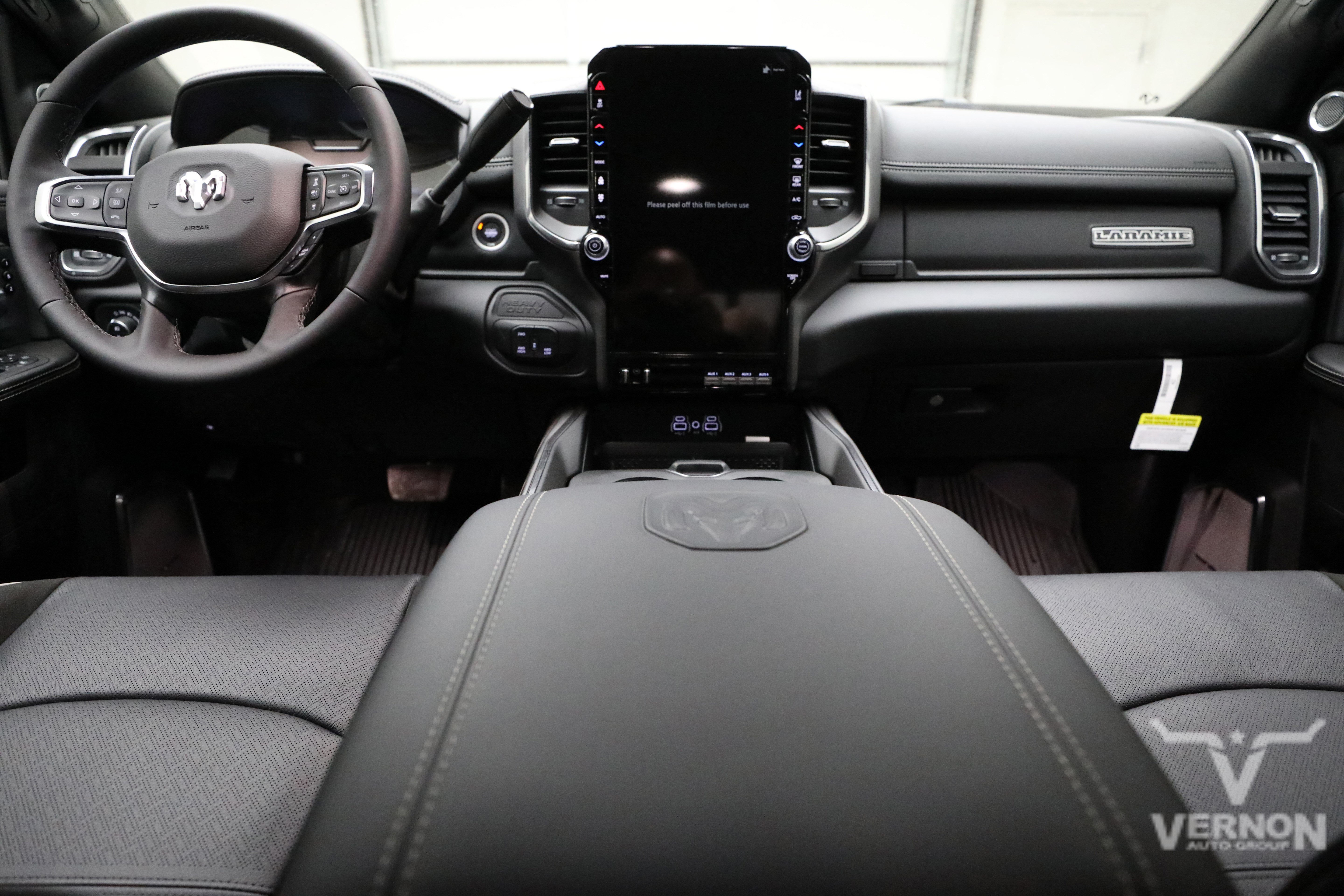New 2026 RAM 3500 Laramie AWD/4WD image 13