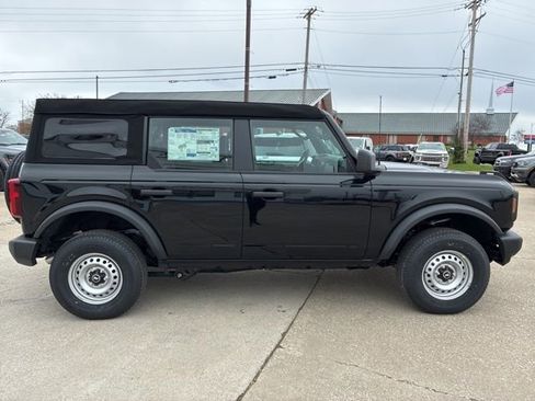 New 2026 Ford Bronco 4-Door AWD/4WD image 9