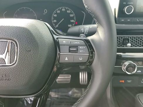 Used 2023 Honda Civic Sport image 18