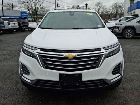 Used 2023 Chevrolet Equinox Premier image 2