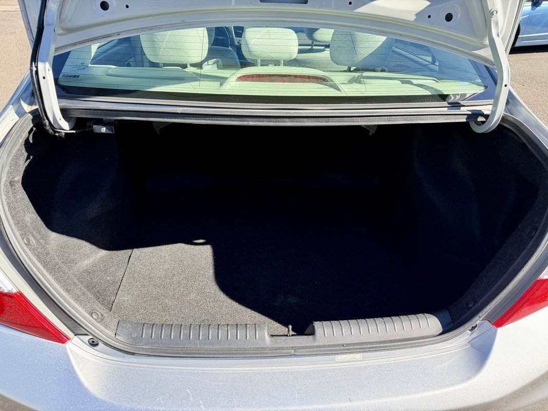 Used 2012 Honda Civic LX image 11