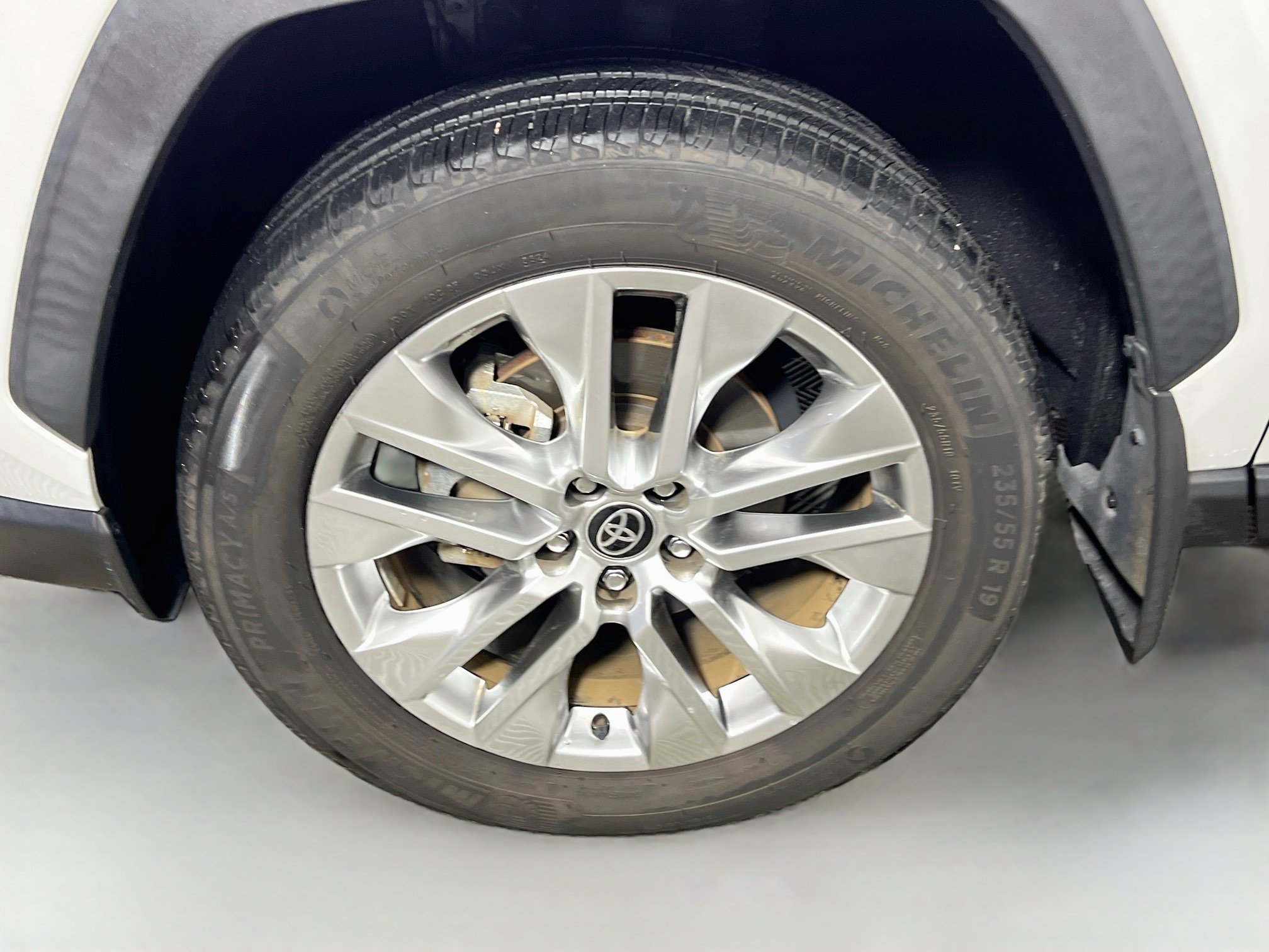 Used 2025 Toyota RAV4 XLE Premium w/ Weather Package FWD image 13