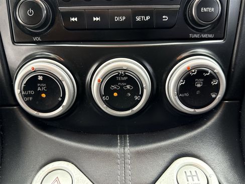 Used 2016 Nissan 370Z w/ Sport Package image 27