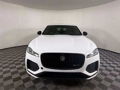 Certified 2025 Jaguar F-PACE R-Dynamic S image 9