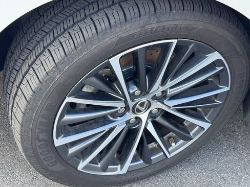 Used 2022 Lexus ES 350 w/ Premium Package image 34