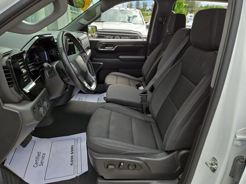 Used 2025 Chevrolet Silverado 1500 LT AWD/4WD image 14