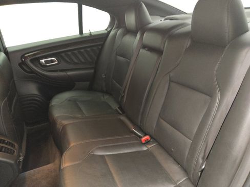 Used 2015 Ford Taurus Limited FWD image 18