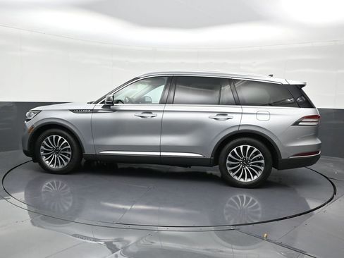 Used 2023 Lincoln Aviator Reserve image 2