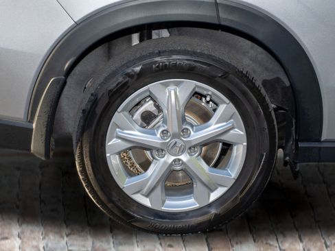 Certified 2023 Honda HR-V LX image 40