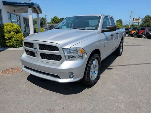Used 2019 RAM 1500 Express w/ Express Value Package AWD/4WD image 18