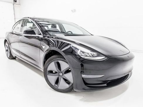 Used 2017 Tesla Model 3 Standard Range RWD image 8