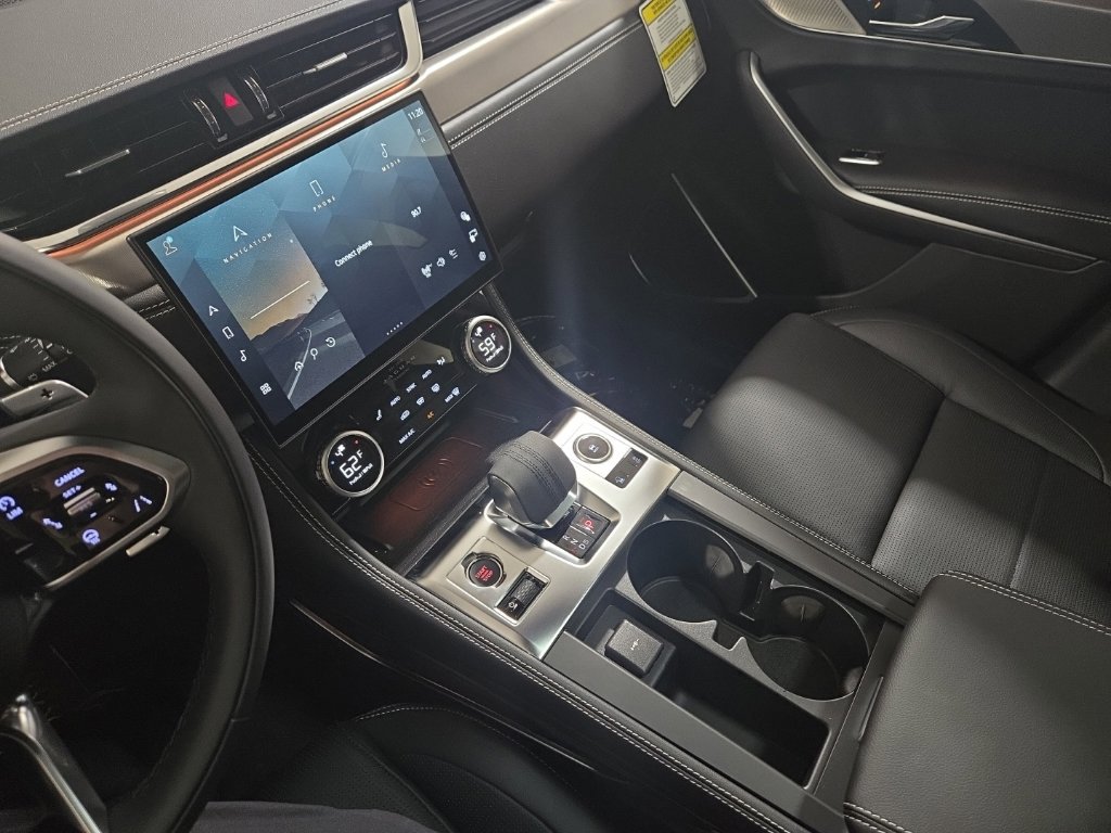 New 2026 Jaguar F-PACE R-Dynamic S AWD/4WD image 17