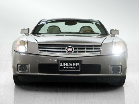Used 2005 Cadillac XLR image 8