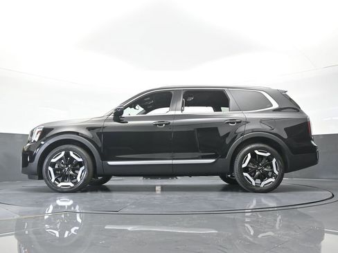 Used 2024 Kia Telluride EX w/ EX Captain's Chair Package FWD image 59