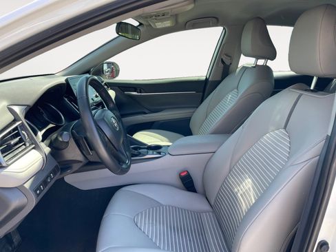 Used 2023 Toyota Camry SE AWD/4WD image 12