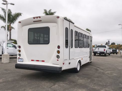 Used 2013 Ford E-450 and Econoline 450 Super Duty w/ Shuttle Bus Prep Pkg RWD image 7