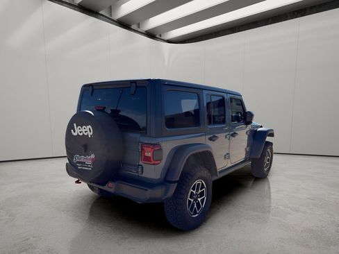 Used 2024 Jeep Wrangler Unlimited Rubicon w/ Convenience Group image 4