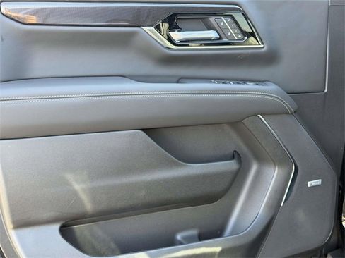 New 2026 GMC Yukon Elevation image 5