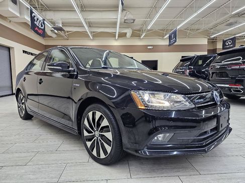 Used 2016 Volkswagen Jetta SEL Premium FWD image 4