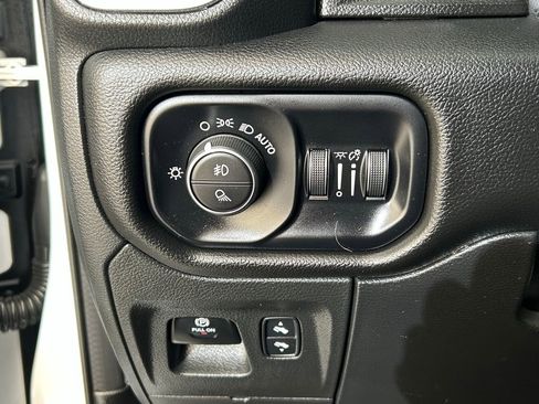 Used 2023 RAM 1500 Laramie image 27