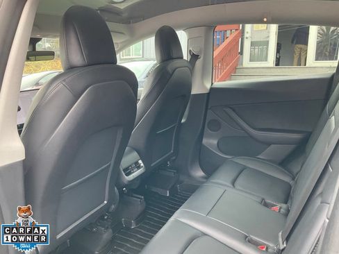 Used 2022 Tesla Model Y Performance AWD/4WD image 26