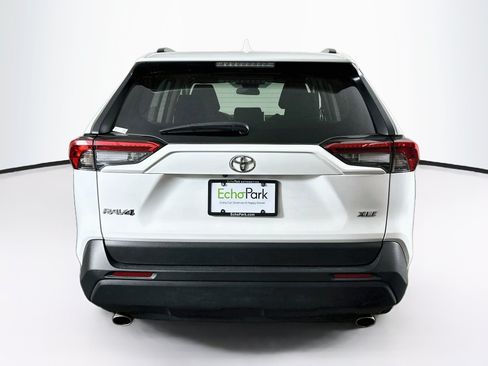 Used 2025 Toyota RAV4 XLE FWD image 7