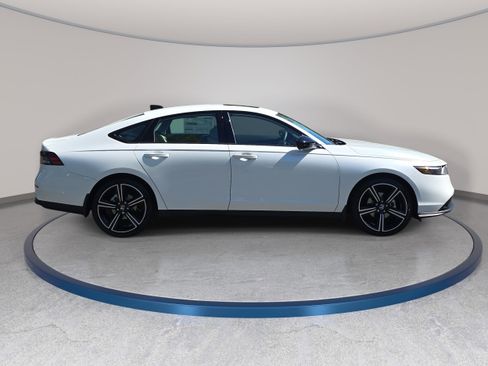 New 2026 Honda Accord SE image 4