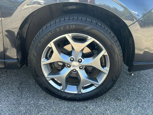 Used 2016 Subaru Forester 2.5i Touring w/ Eyesight & Navigation System AWD/4WD image 31